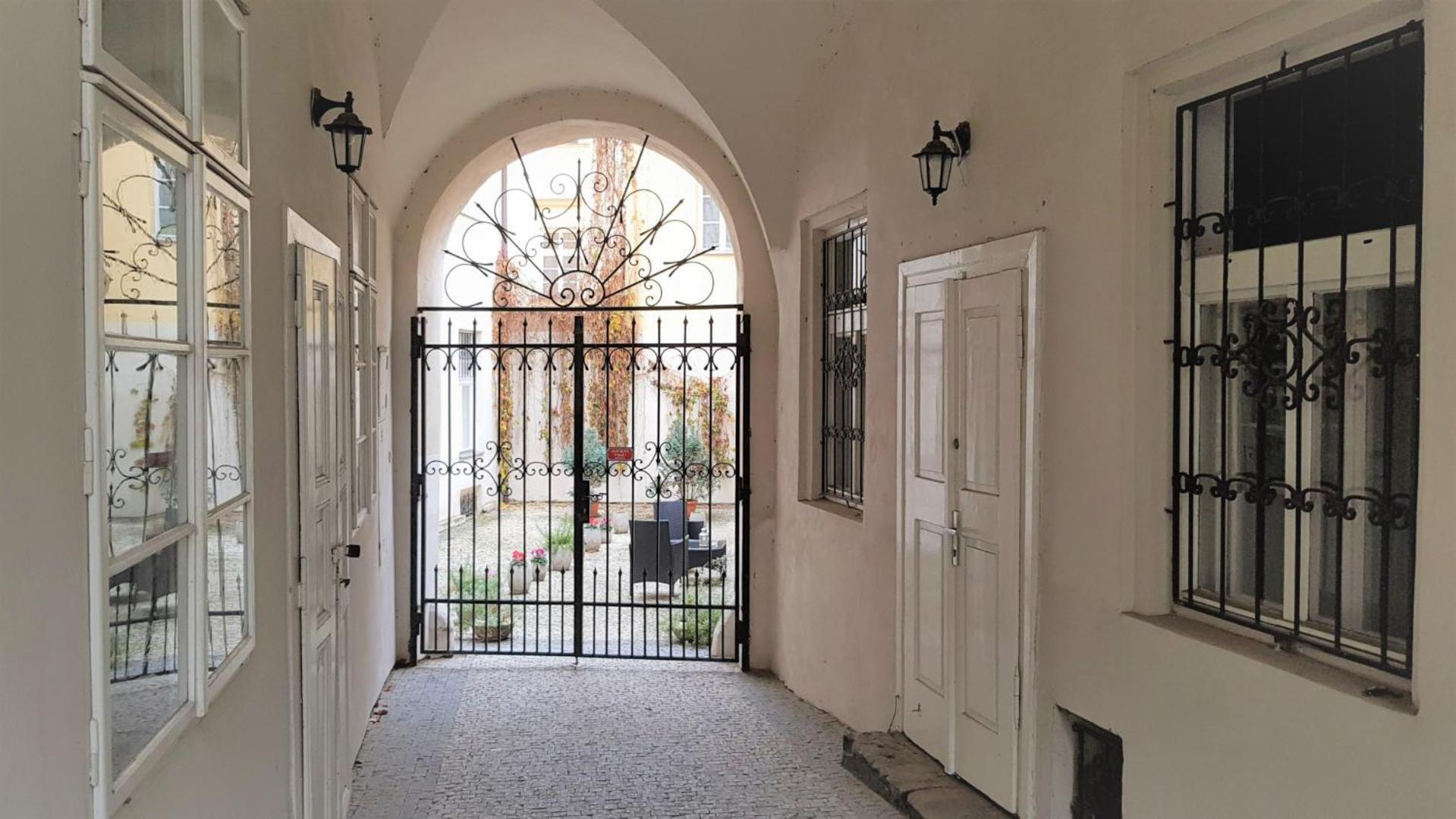 Apartments Tynska 7 Πράγα Εξωτερικό φωτογραφία