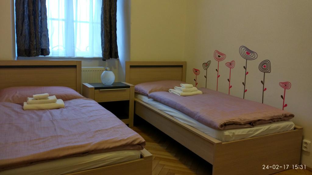 Apartments Tynska 7 Πράγα Εξωτερικό φωτογραφία