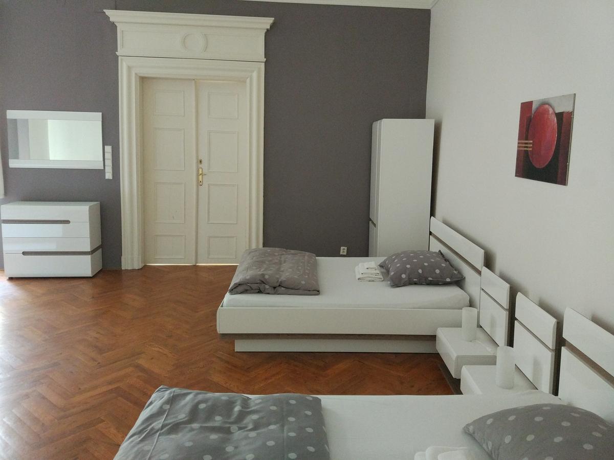 Apartments Tynska 7 Πράγα Εξωτερικό φωτογραφία